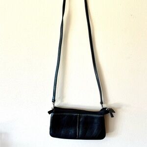 Caslon Classic Black Zippered Crossbody Bag